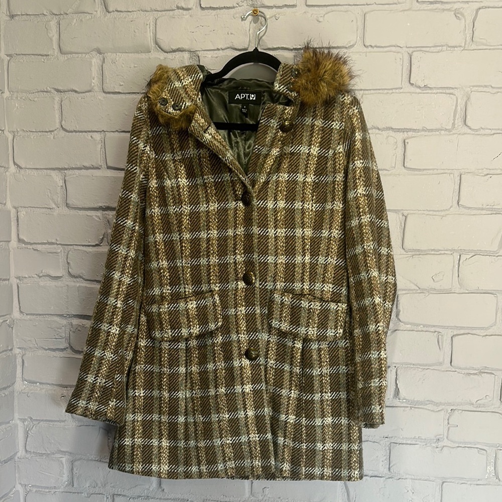 NWOT Apt. 9 Brown and White Pea Coat with Faux Fur Trim size S